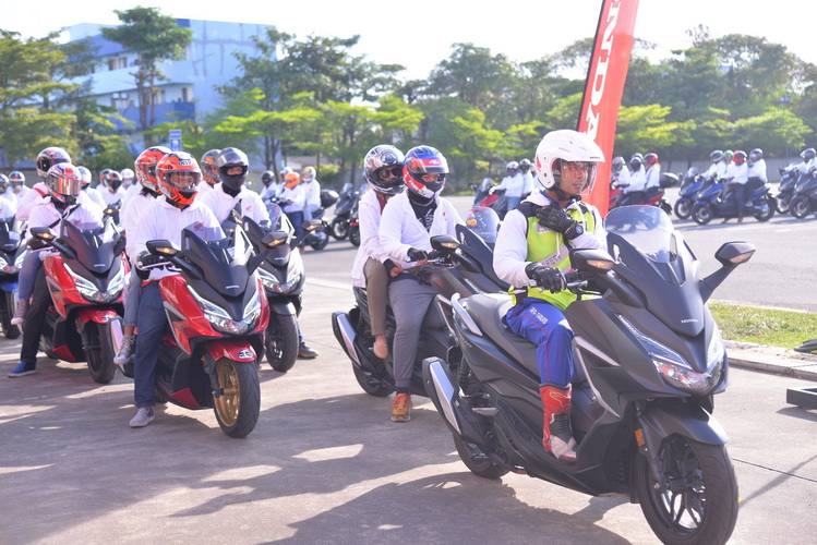 All New Forza350 บุกเขาใหญ่