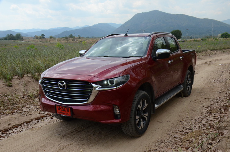 Mazda BT-50 Hi-Racer 1.9 4 ประตูแค่นี้ก็พอแล้ว