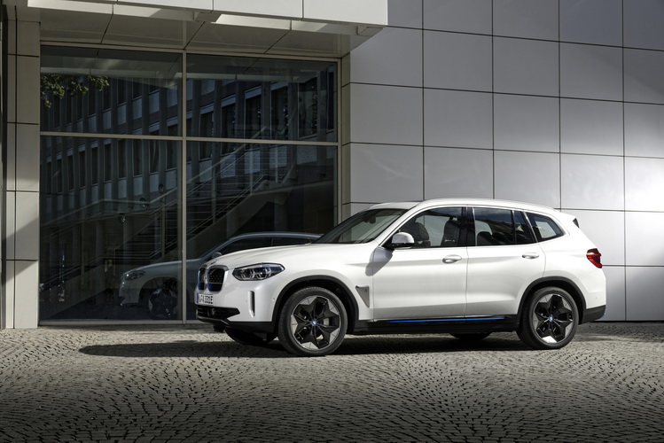 บีเอ็มดับเบิลยู iX3 M Sport ใหม่