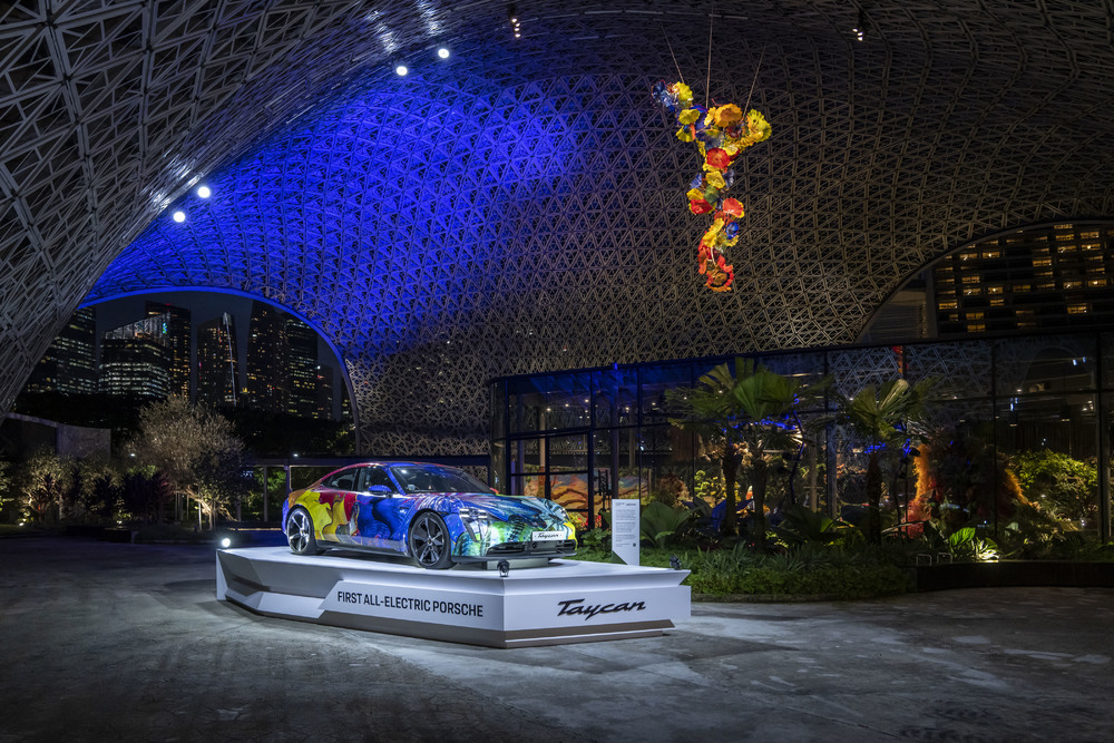 ปอร์เช่จัดนิทรรศการ Porsche Taycan electrifies Singapore’s Gardens by the Bay