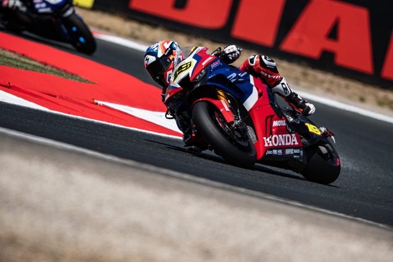 “เบาติสต้า” คืนฟอร์มคว้าท็อป 8 เวิลด์ ซูเปอร์ไบค์ สนาม 7