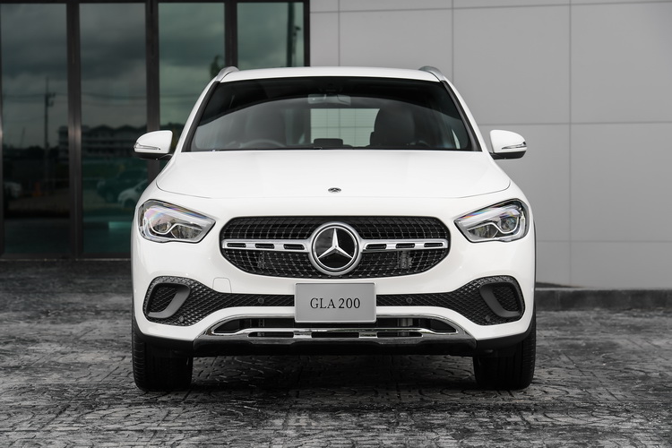 Mercedes-Benz GLA 200 Progressive