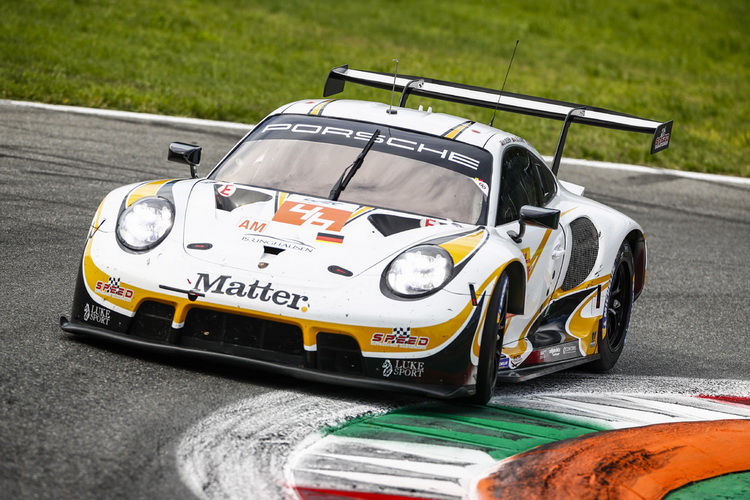 รถแข่งปอร์เช่ 911 อาร์เอสอาร์ 12 คัน ร่วมระเบิดสงครามความเร็ว Le Mans 24 Hours