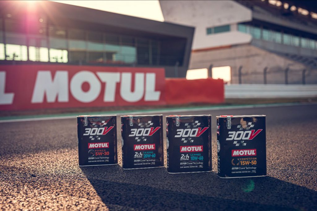 Motul ปรับแต่งประสิทธิภาพน้ำมันเครื่อง 300V ใหม่