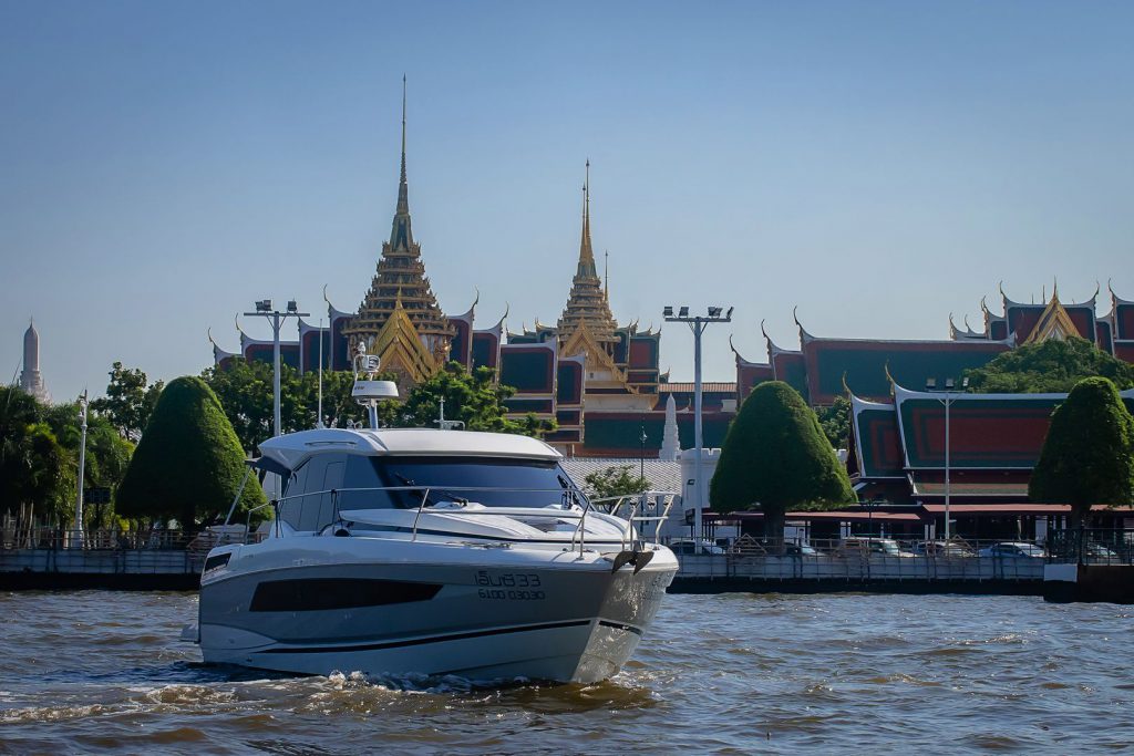 เรือ Jeanneau NC 33 ปรัชญาการใช้ชีวิตที่สมบูรณ์แบบ