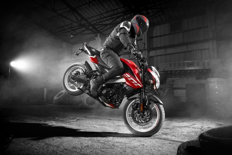 เผยโฉม “Bajaj Pulsar NS 200”มอเตอร์ไซค์สำหรับขับขี่ในเมือง