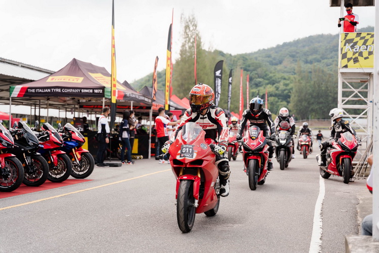 ฮอนด้า พาลูกค้ารถสปอร์ตเปิดประสบการณ์ขับขี่ในสนามแข่งจริง