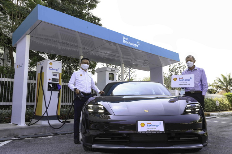เชลล์ จับมือ ปอร์เช่ ขยายเครือข่ายสถานีชาร์จรถยนต์พลังงานไฟฟ้าประสิทธิภาพสูง