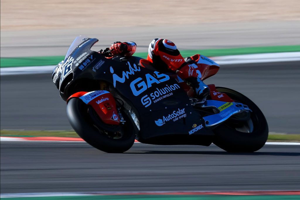 ดิกสัน, คาเนต์, เฟอร์นันเดซ และ อคอสต้า แข่งกันด้วยสกอร์ 0.095 ในวันเสาร์