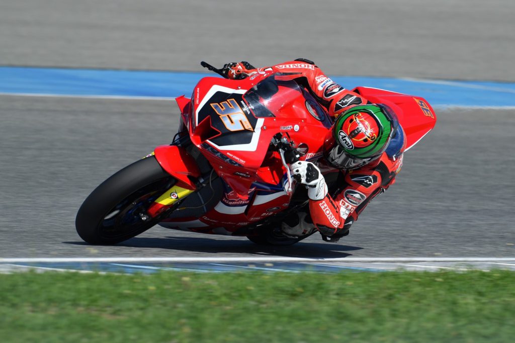 “นครินทร์-ปิยวัฒน์” ครองท็อปทรีวันแรก “ฮอนด้า” พร้อมชิงแชมป์ “เอเชีย โร้ด” ที่บุรีรัมย์