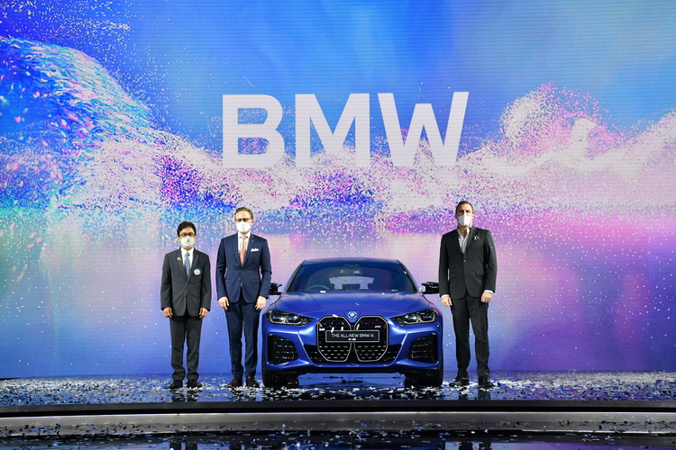 บีเอ็มดับเบิลยู กรุ๊ป ประเทศไทย เปิดตัวรถยนต์พรีเมียมและมอเตอร์ไซค์หลากหลายรุ่นอย่างเป็นทางการ