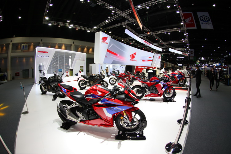 ฮอนด้าจัดเต็มข้อเสนอพิเศษ “บิ๊กไบค์-คับเฮาส์” เฉพาะที่งาน Motor Show 2022