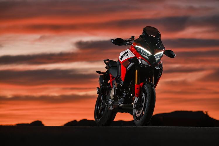 ดูคาติ อวดโฉม 6 บิ๊กไบค์รุ่นใหม่ ครั้งแรกในประเทศไทย