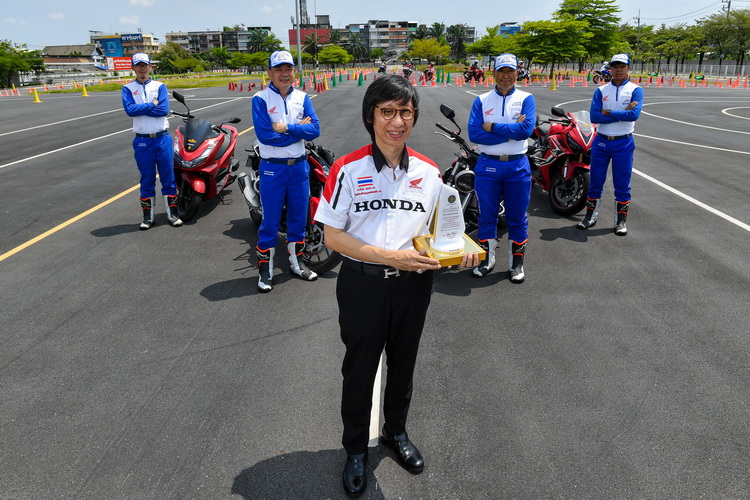 โครงการฮอนด้าเมืองไทยปลอดภัยคว้าโล่เกียรติคุณ “ค่าของแผ่นดิน”