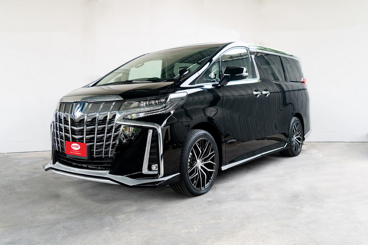 ETON GROUP จัด 2 ชุดแต่ง BLACK PEARL COMPLETE และ ROJAM ลุยมอเตอร์โชว์ 2022