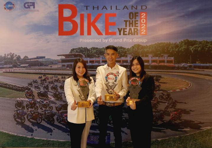 “ไทรอัมพ์ มอเตอร์ไซเคิลส์” คว้า 3 รางวัลรถจักรยานยนต์ยอดเยี่ยมแห่งปี
