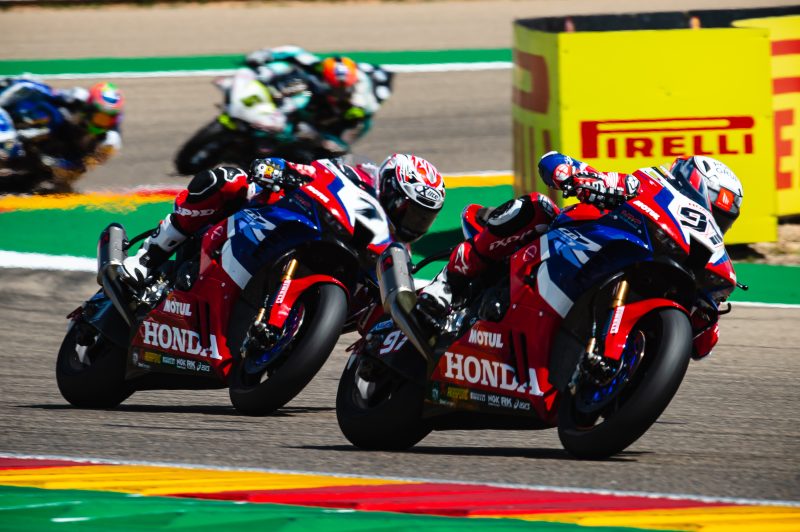 “เลกัวน่า-วิเออเฮร์” ควบ Honda CBR1000RR-R รั้งท็อป 5 เวิลด์ ซูเปอร์ไบค์ สนามแรก