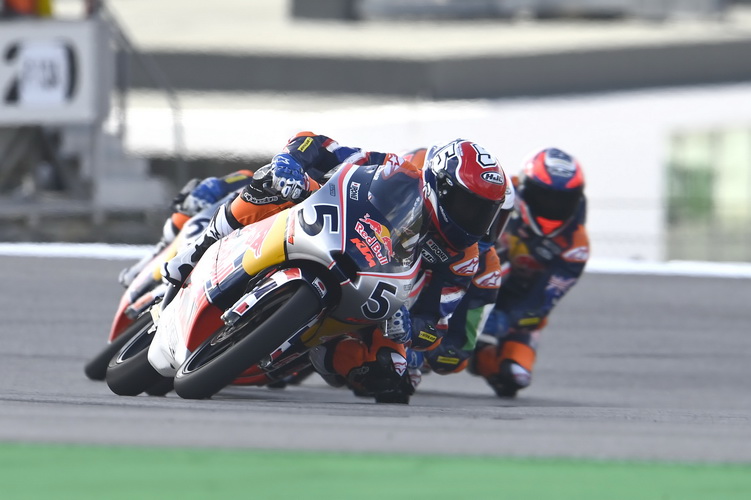 “ก๊องส์-ธัชกร” คว้าท็อปไฟว์ “โมโตจีพี รุกกีส์ คัพ” เรซแรก ปอร์ติเมา