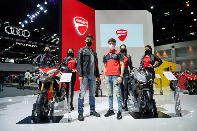 “ติ๊งโน๊ต” กับเสื้อใหม่ ภายใต้ทีม Ducati Asia and Access Plus Racing Team