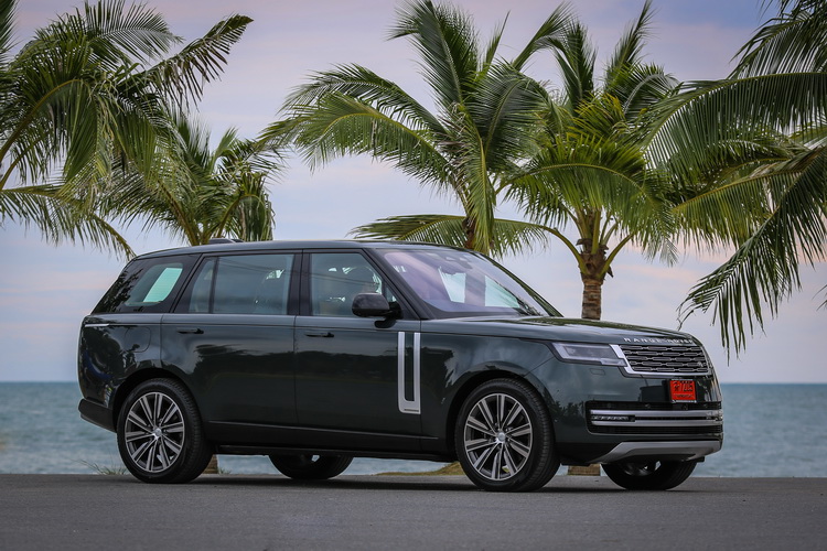 NEW RANGE ROVER สร้างนิยามใหม่ของการเดินทางที่หรูหรา