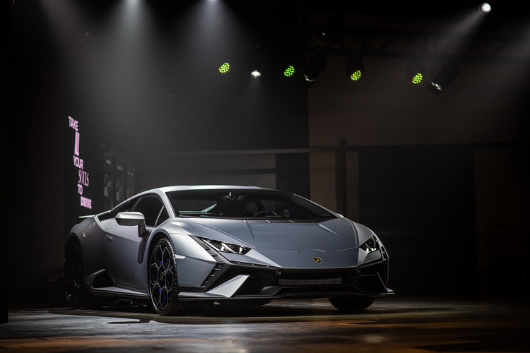 Lamborghini Huracán Tecnicaด้วยสมรรถนะเหนือชั้นทั้งบนท้องถนนและสนามแข่ง