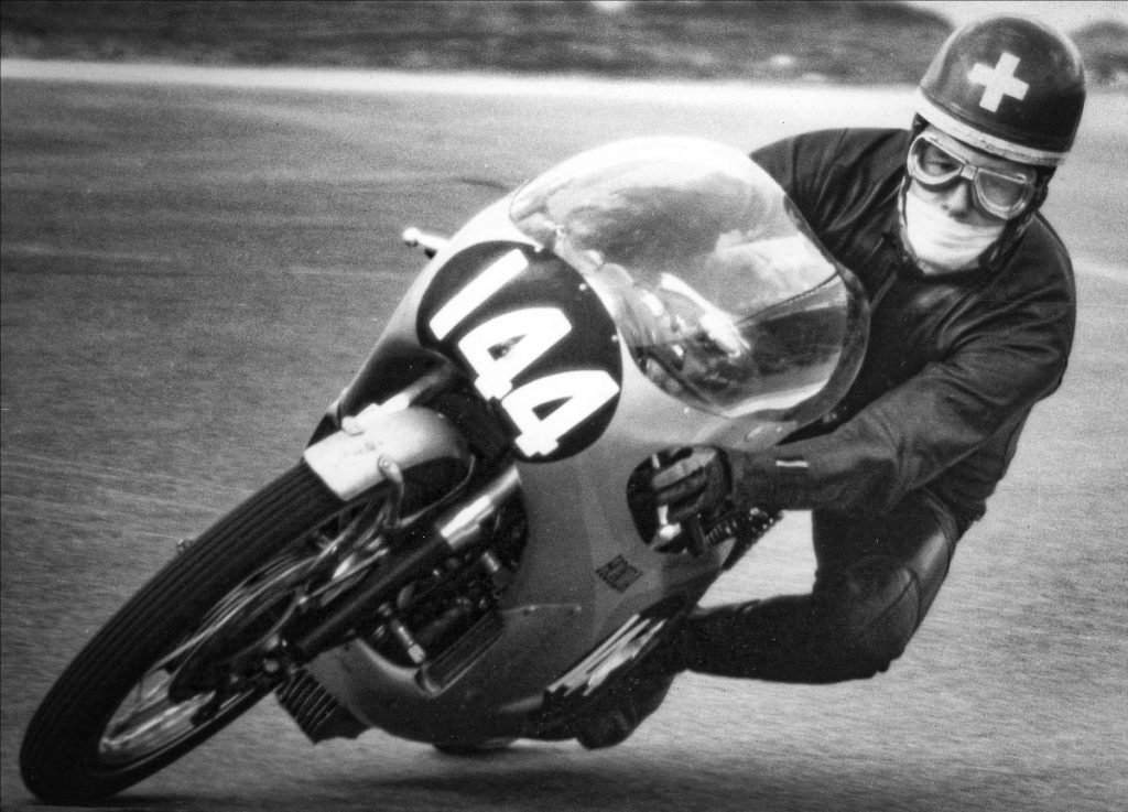 Luigi Taveri เตรียมรับตำแหน่ง MotoGP™ Legend