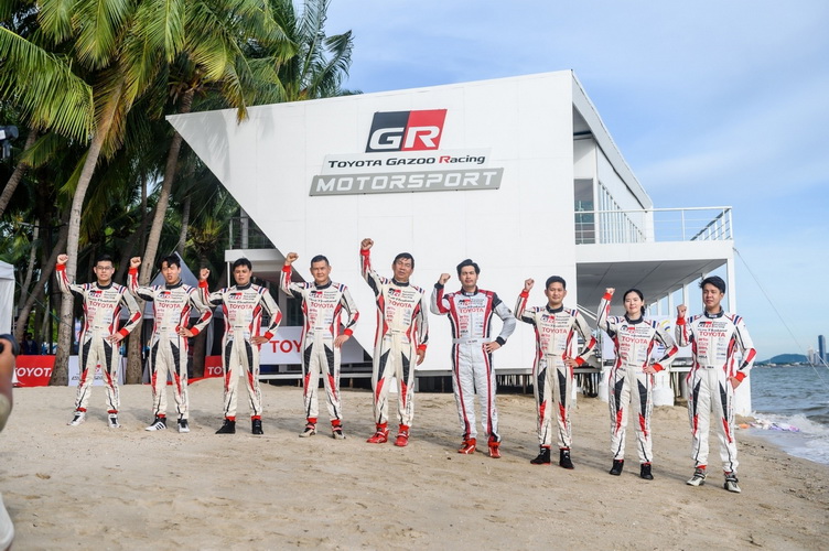“นัทจัง-เพียว” 2 ทีม “Toyota Gazoo Racing Team Thailand” ประเดิมแชมป์ บางแสน สตรีทเซอร์กิต