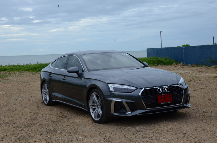 Audi A5 Sportback 40 TFSI S line รูปโฉมซ่อนพลัง ข่าวรถยนต์ ข่าวยานยนต์