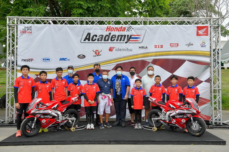 “น้องไบร์ท” เตชินท์ เหมาคว้าชัย 2 เรซ “ฮอนด้า อะคาเดมี่ 2022” สนามที่ 4