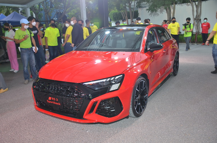 The New Audi RS3 Sportback ซูเปอร์คาร์ 5 ประตูราคาเพียง 5.399 ล้านบาท