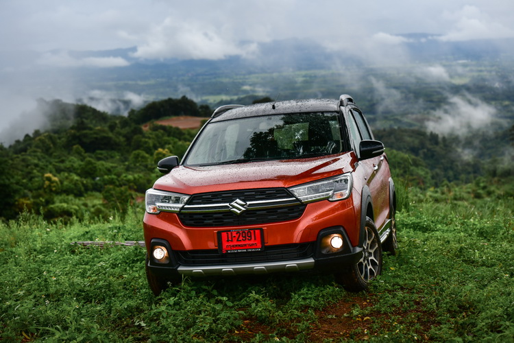 SUZUKI XL7 เพิ่มออพชั่นใหม่เข้ามา
