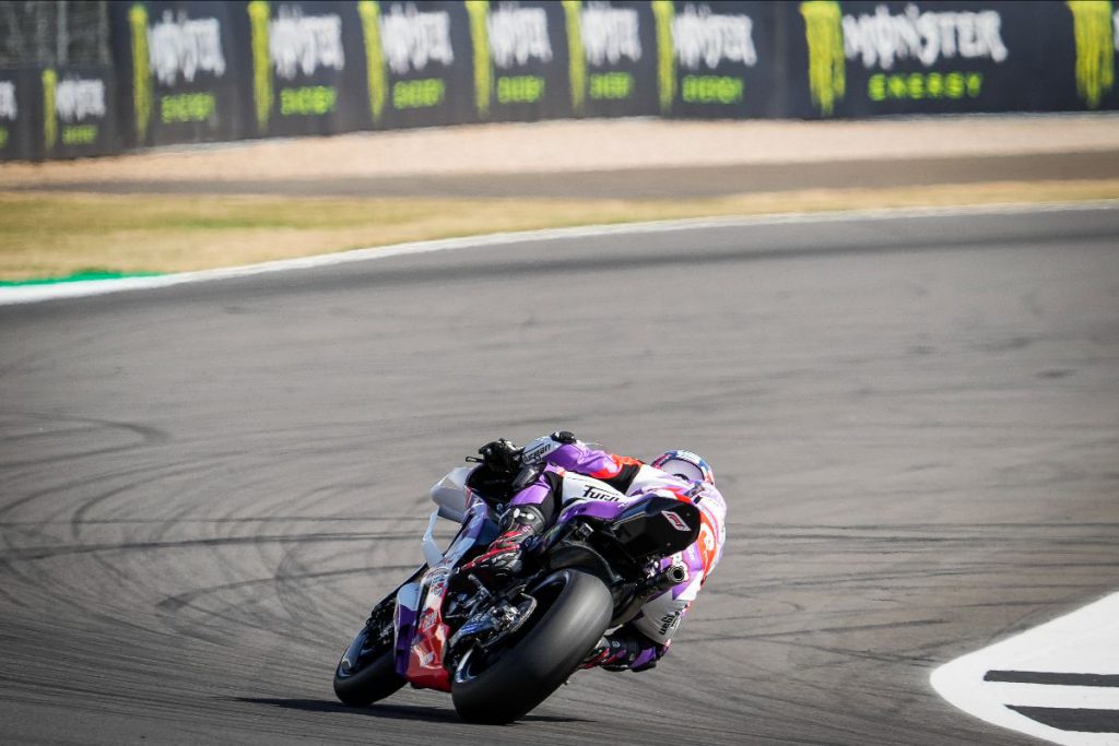 Zarco ทุบสถิติ Silverstone