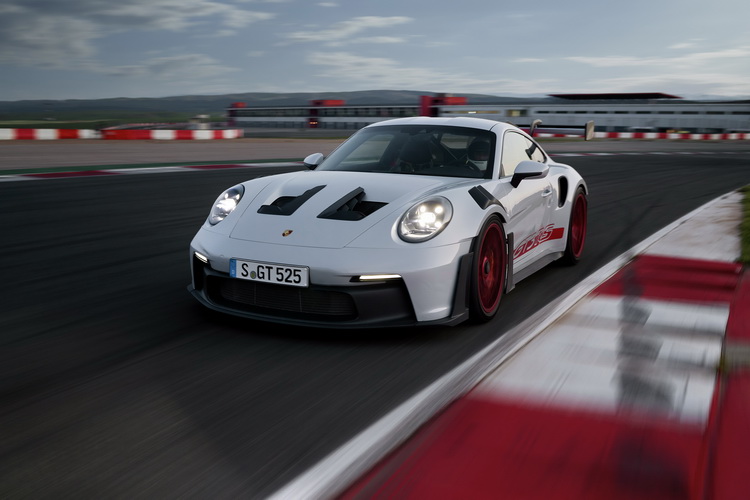 ปอร์เช่ 911 จีทีสาม อาร์เอส (911 GT3 RS) ถือกำเนิดเพื่อสมรรถนะ