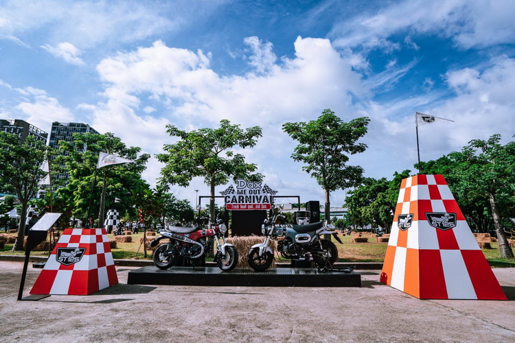 บรรยากาศงาน Dax ME OUT CARNIVAL