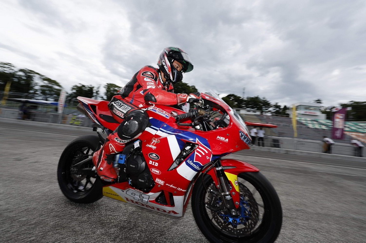 “ชิพ-นครินทร์” รั้งท็อป 3 วันแรก “เอเชีย โร้ด เรซซิ่ง” สนาม 3 ที่ ญี่ปุ่น