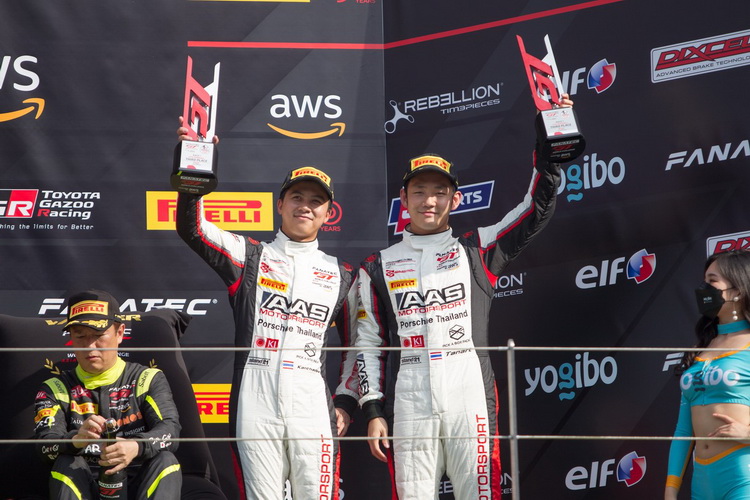 บูม-ท็อป ขึ้นโพลเดียมลำดับ 3 Fanatec GT World Challenge Asia 2022