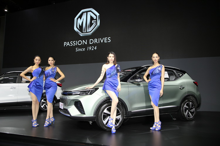 พริตตี้สาวสวย ในงาน Big Motor Sale 2022