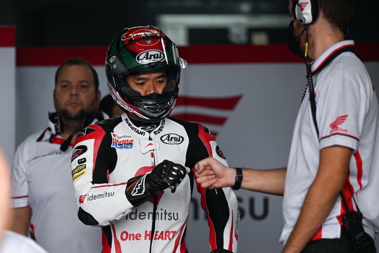 “ก้อง-สมเกียรติ” รั้งท็อปโฟว์ซ้อมวันแรก