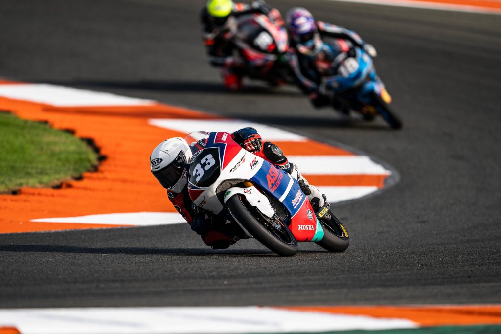 “ก๊องส์-ธัชกร” รั้งท็อป 12 ซ้อม จูเนียร์จีพี สนามสุดท้าย