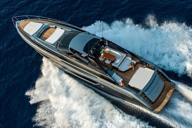 เฟอเรตติ กรุ๊ป เปิดตัว 3 นัดแรกในสหรัฐฯ