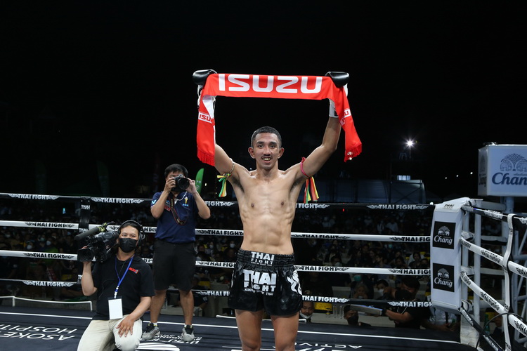 อีซูซุส่ง เพชรธงชัย ที.บี.เอ็ม.ยิม คว้าชัยในศึก “THAI FIGHT 2022” รอบแรก