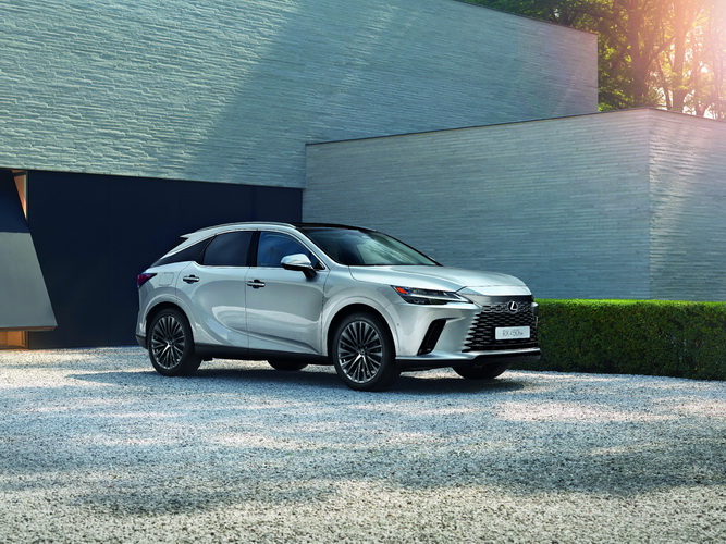 ALL NEW LEXUS RX 450h+ PHEV เหนือขีดจำกัดแห่งจินตนาการ