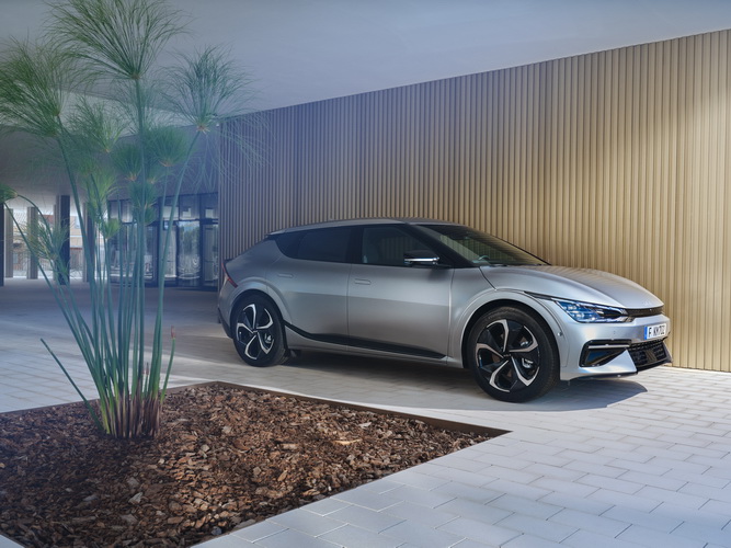 “เกีย อีวี 6”ขานรับกระแสยานยนต์ไฟฟ้า