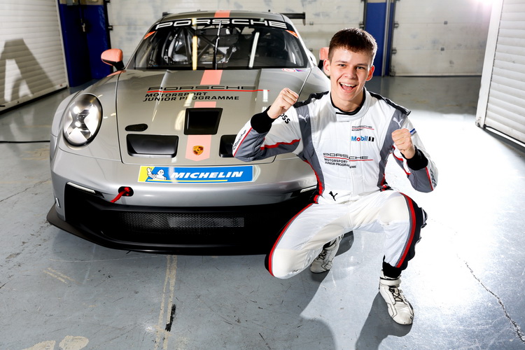 Porsche พัฒนานักแข่งรุ่นเยาว์