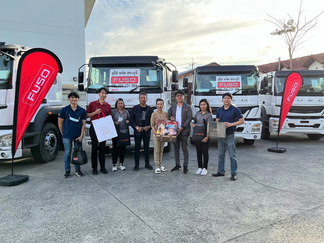 เดมเลอร์ คอมเมอร์เชียล วีฮีเคิลส์ (ประเทศไทย) ส่งมอบรถบรรทุก FUSO กว่า 20 คัด แก่ ‘ทรัคส์โลจิสติกส์ 60’