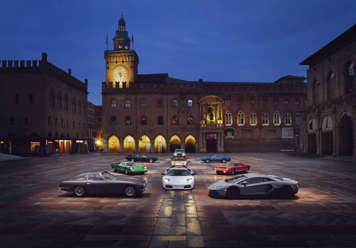 ย้อนอดีตของเครื่องยนต์ V12 แบบไร้ระบบอัดอากาศ ของลัมโบร์กินีก่อนก้าวสู่ยุคไฮบริด