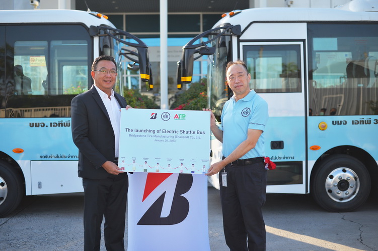 บริดจสโตน ใช้รถมินิบัสไฟฟ้าบริการรับ-ส่งพนักงานในนิคมอมตะซิตี้ ชลบุรี