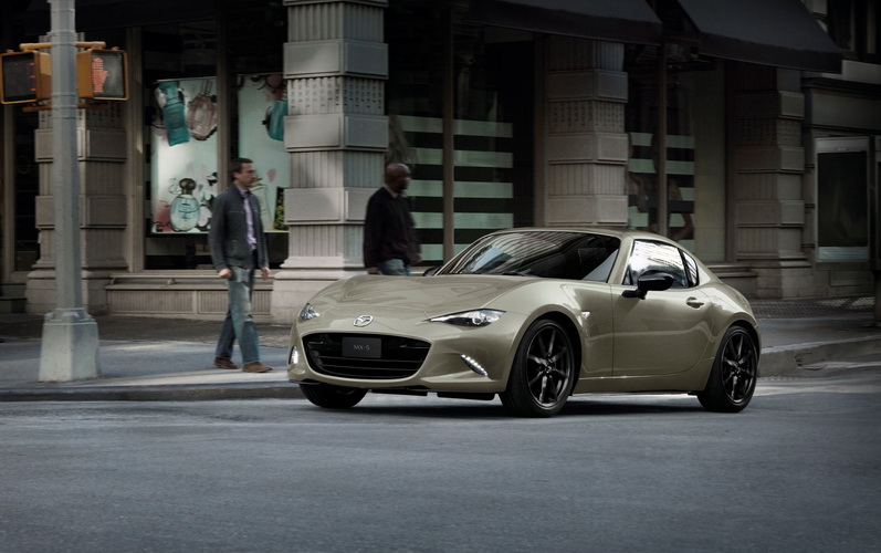 NEW MAZDA MX-5 เพิ่มสีใหม่ น้ำตาล เซอร์คอน แซนด์