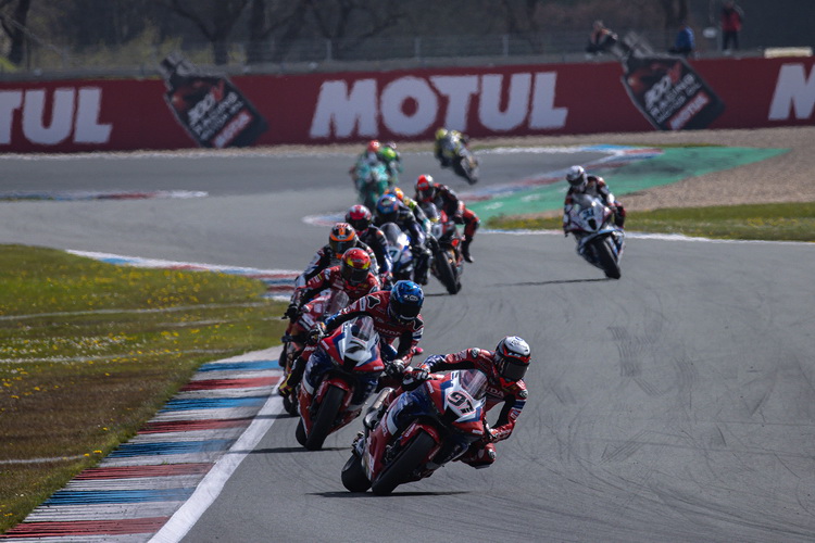 “วิเออร์เฮ” รั้งท็อป 6 เวิลด์ ซูเปอร์ไบค์ หลังผ่าน 3 สนามแรก