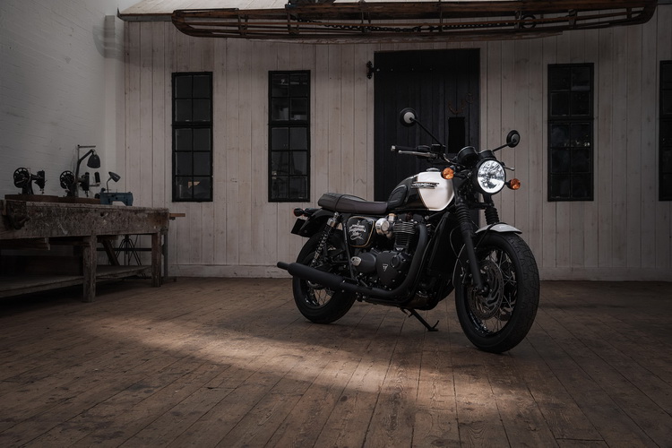 ไทรอัมพ์ มอเตอร์ไซเคิลส์ เปิดตัวBONNEVILLE T120 BLACK DGR LIMITED EDITION